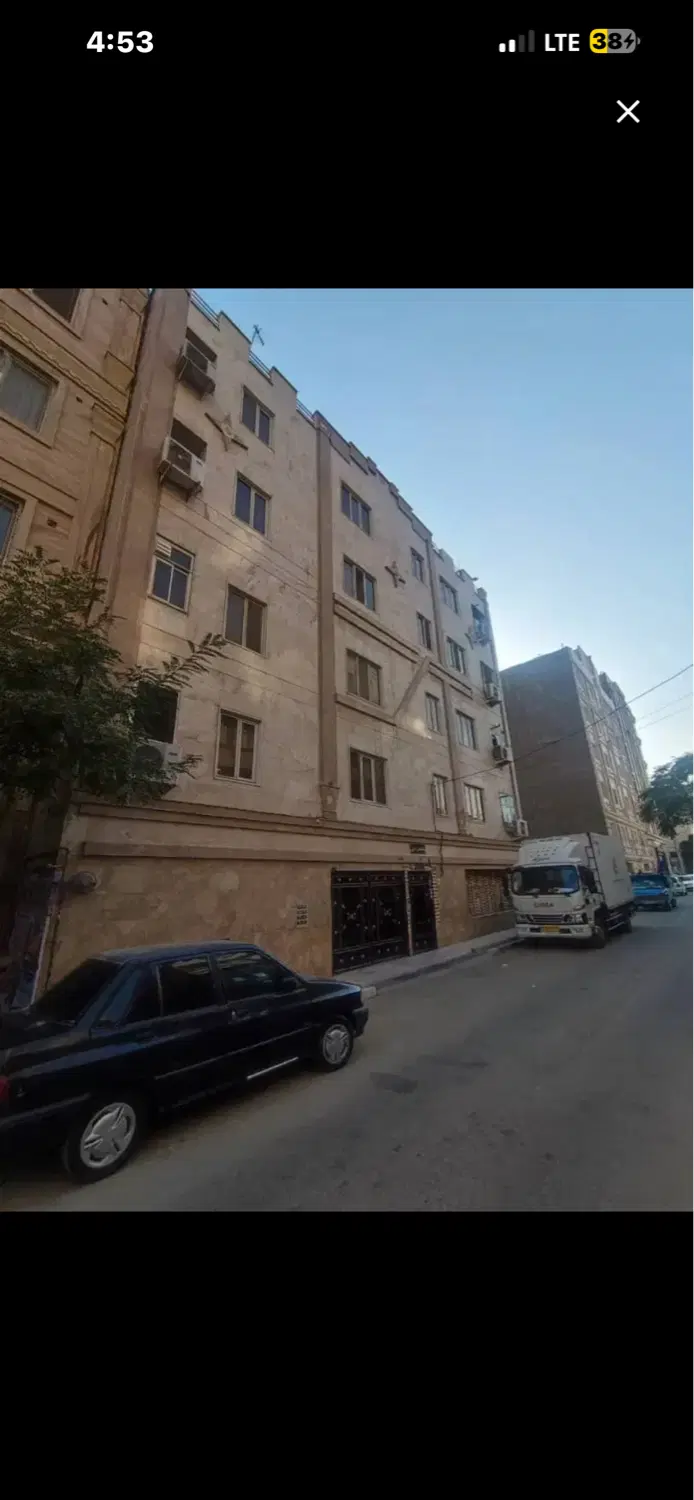 آپارتمان واقع در سی متری- مهدی نژاد
