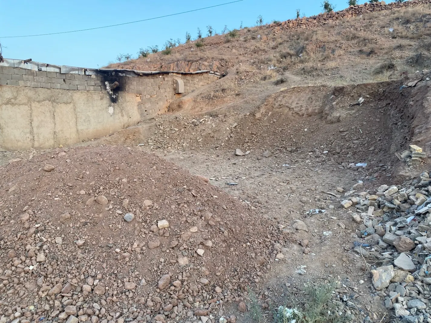 زمین فروشی
