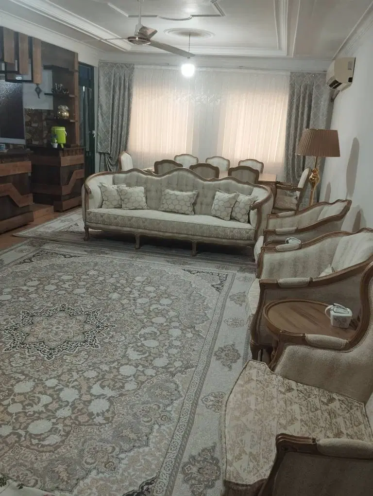 طبقه بالا