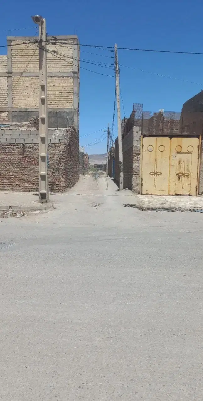 زمین فروشی