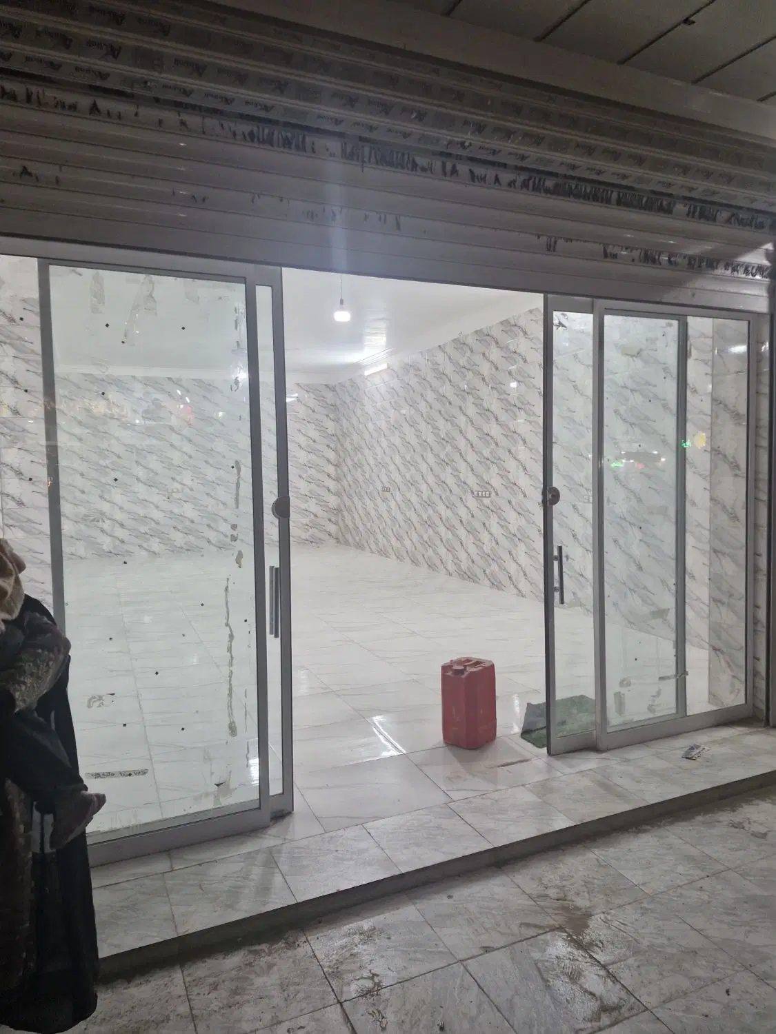 اجاره مغازه ۱۰۰ متری