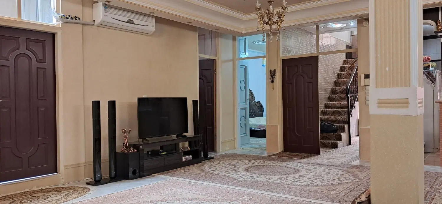 فروش منزل ویلایی.