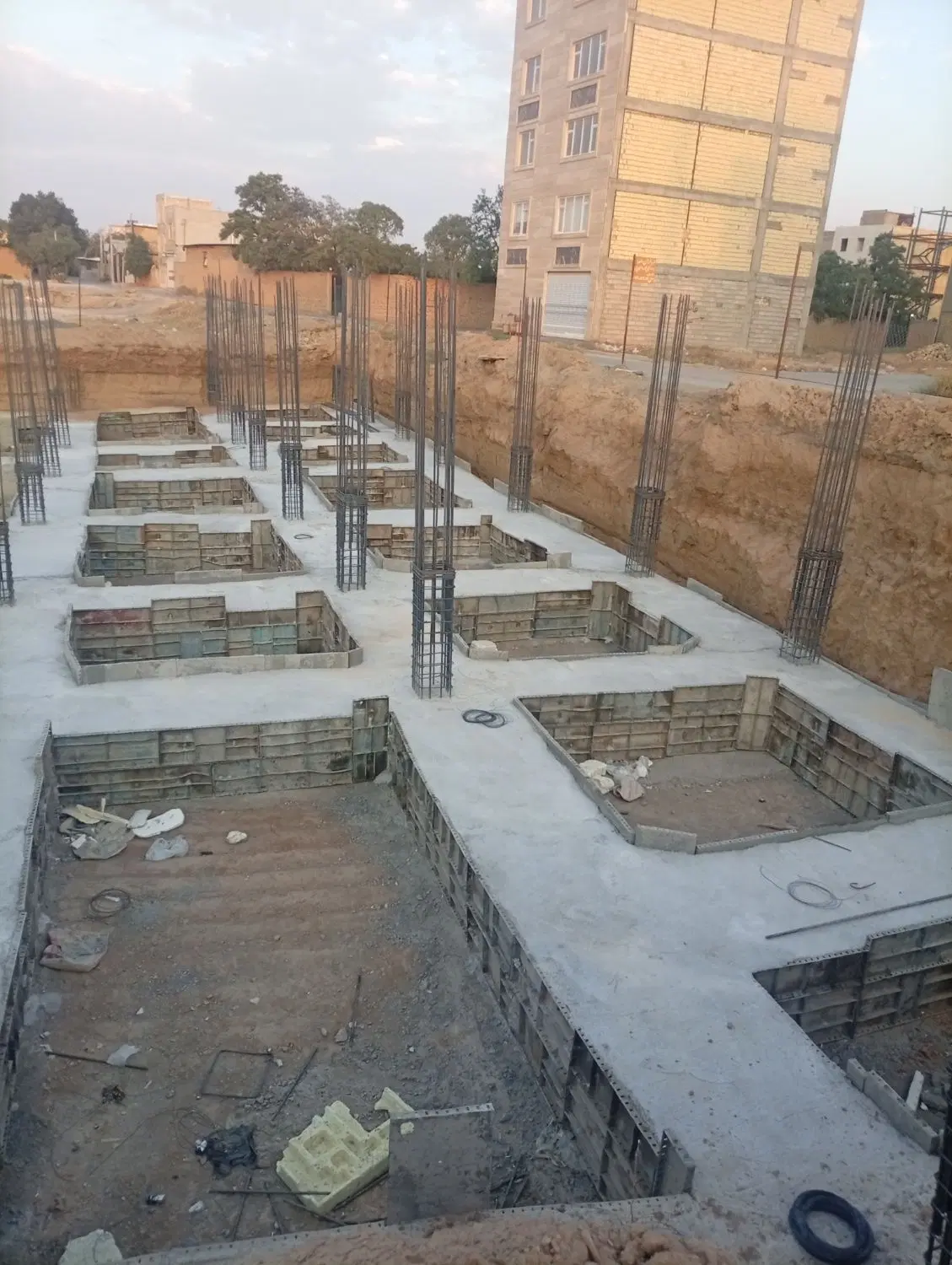 پیش فروش احتشامیه‌ (گاوخانه)