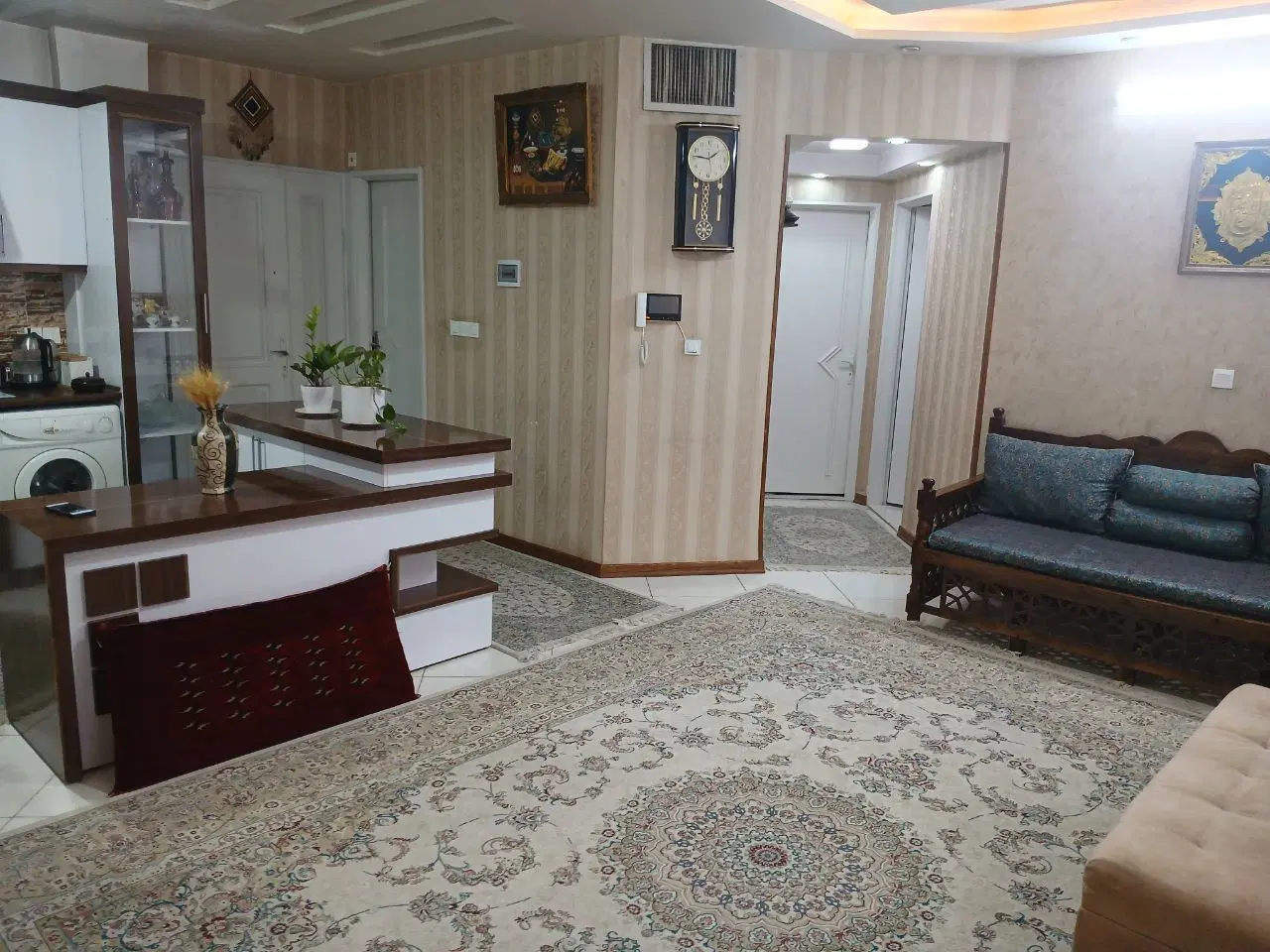 ۸۵ متر طبقه اول اندیشه رازی بی واسطه