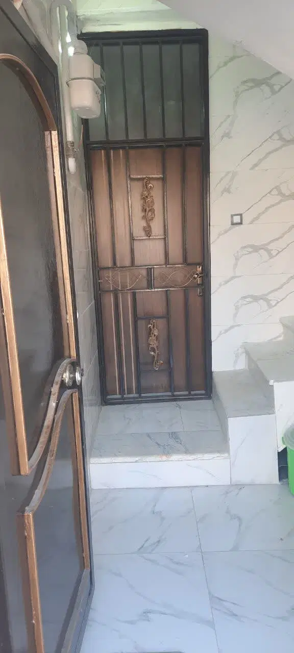 فروش منزل دو طبقه مینادشت