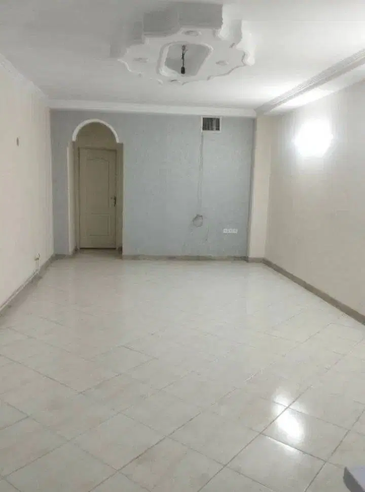 آپارتمان تک خواب