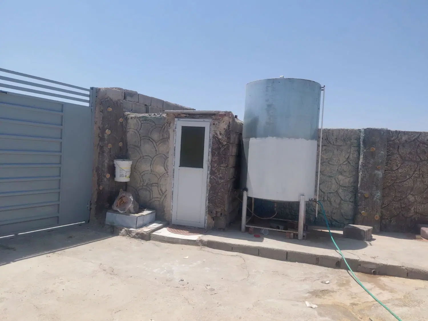 باغ معرف به متراژ 750متر