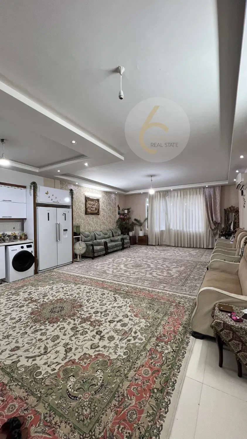آپارتمان ۱۳۵متری _ کریمی _ پارکینگ