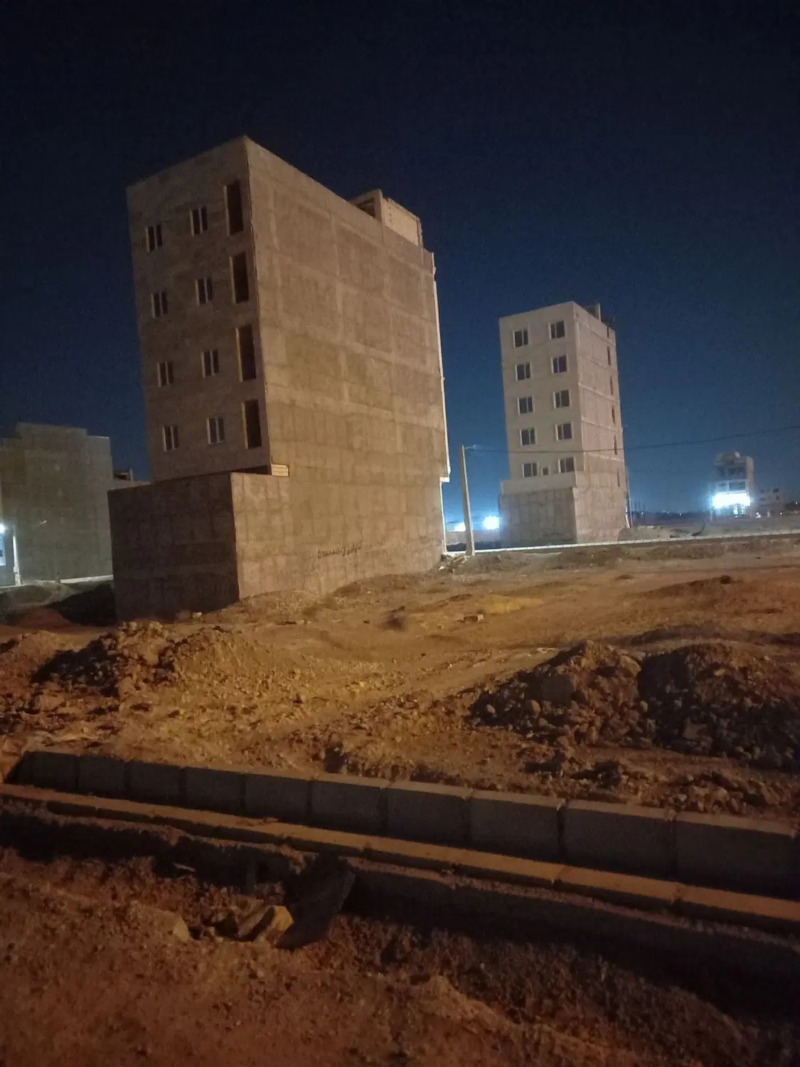 زمین مسکونی جهت ساخت