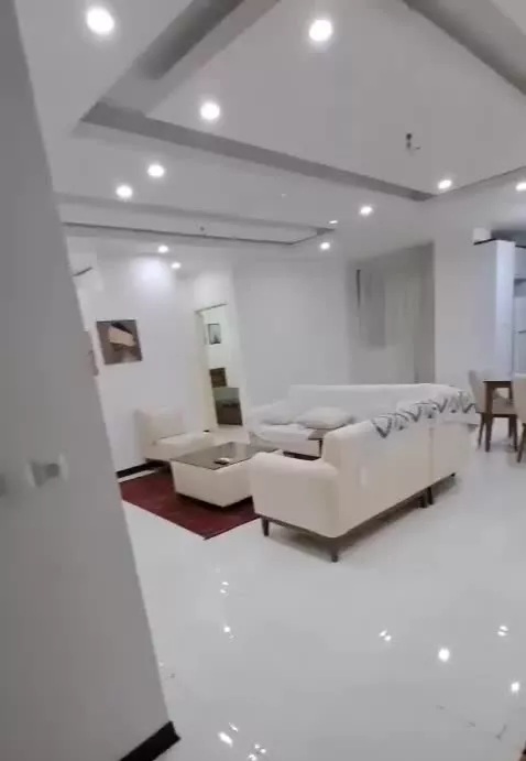 ۸۰ متری جهت فروش