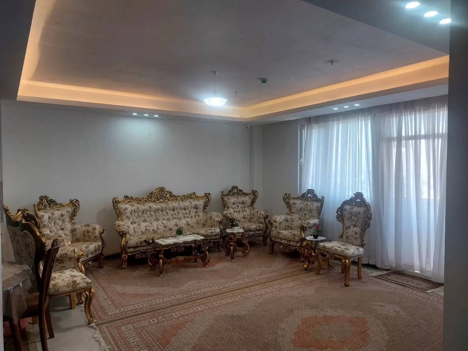 آپارتمان خوش‌نقشه و دلباز