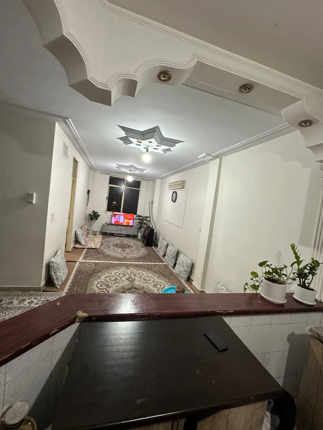 ۶۰متر تکخواب با پارکینگ و انباری بزرگ