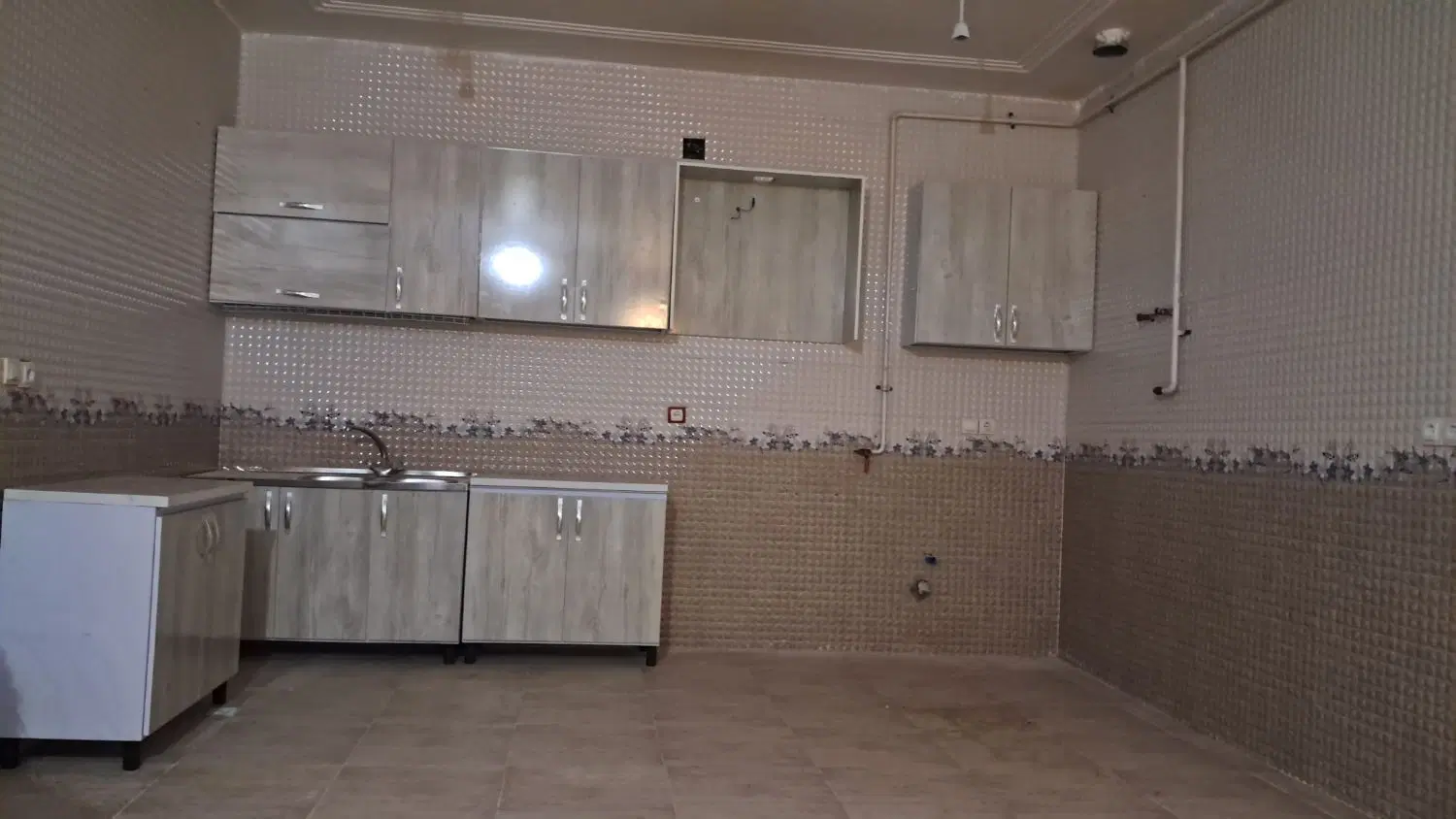 منزل ۱۲۰ متری