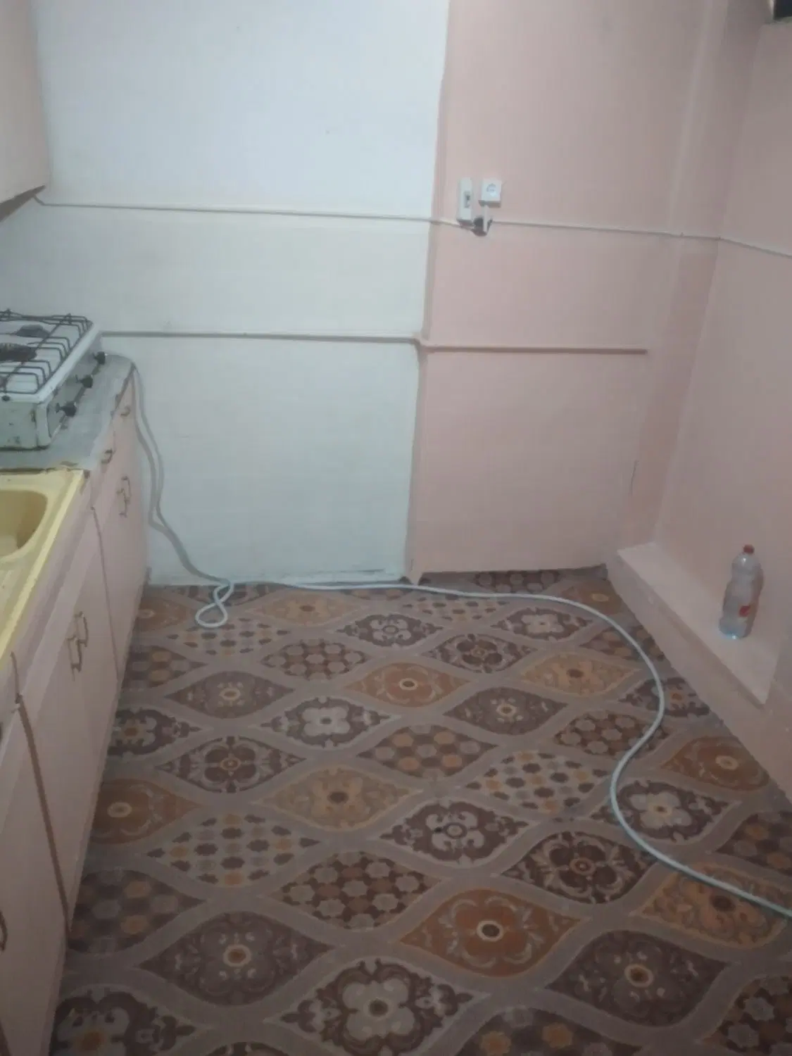 سوئیت ۱۸ متری نقلی، مبله