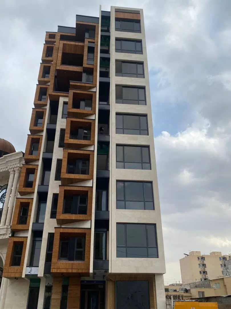 پنت هاوس ۲۴۷ متری