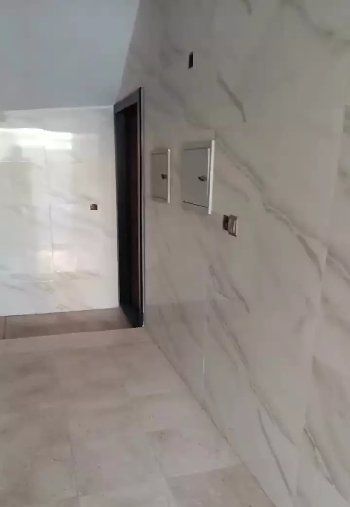 فروشی آپارتمان۸۴ متری یک خوابه