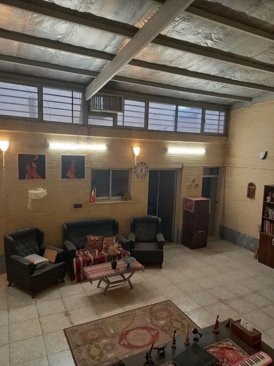 اجاره دفتر کار ۱۰۰ متری