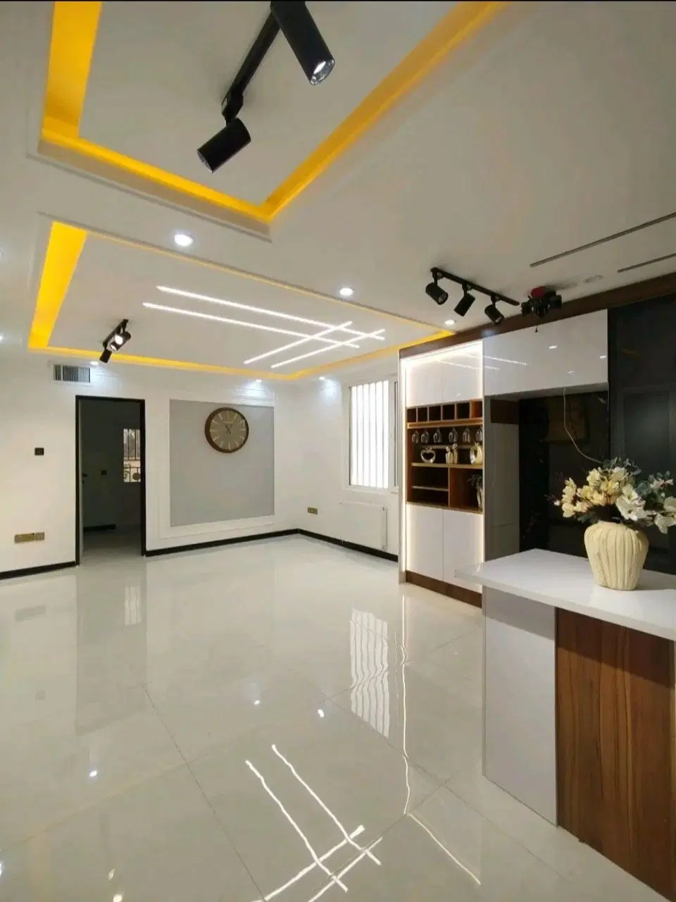 ۴۸متر متحیرکننده+پارکینگ سندی+فول دیزاین