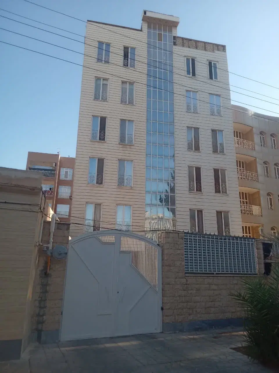 آپارتمان مدرس