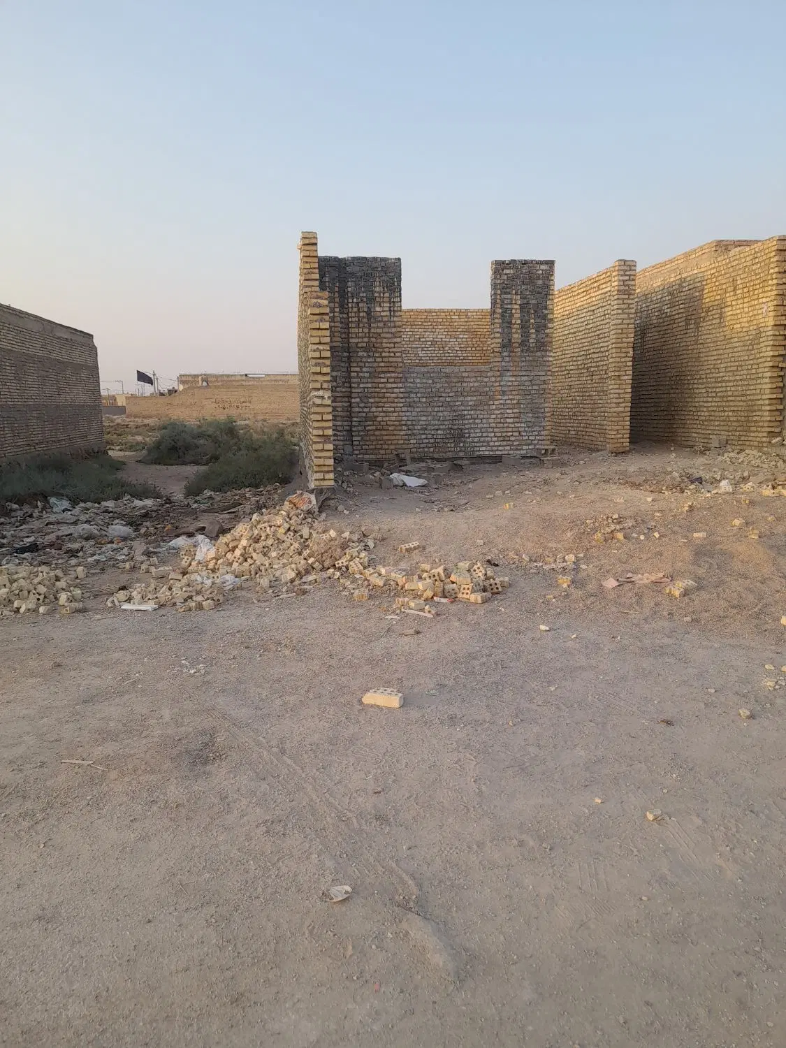 منزل  نیم کاری درخیابان دهیاری ۱۲غربی