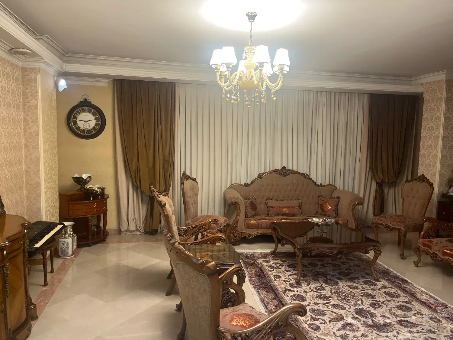 آپارتمان  مسکونی