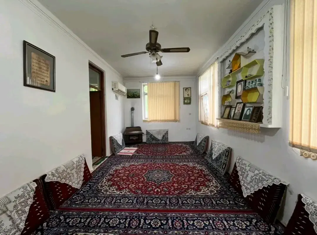 ویلایی ۳۰۰متری قابل سکونت نزدیک شهر