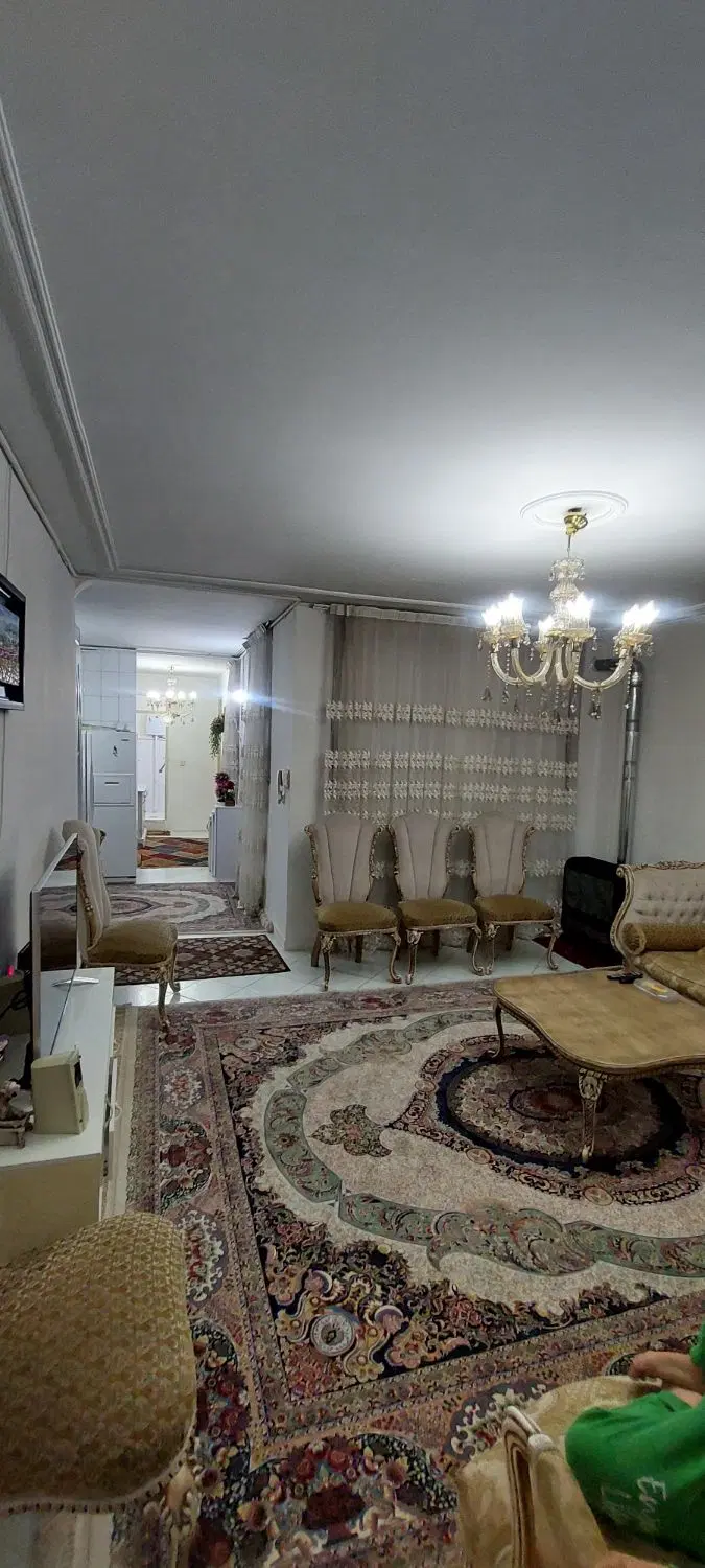 واحد76متر سنددار وامدار باپارکینگ طبقه1 خ سرحدی