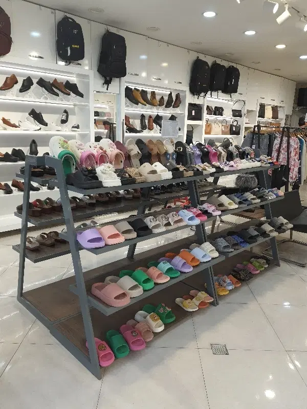 واگذاری فروشگاه کیف و کفش