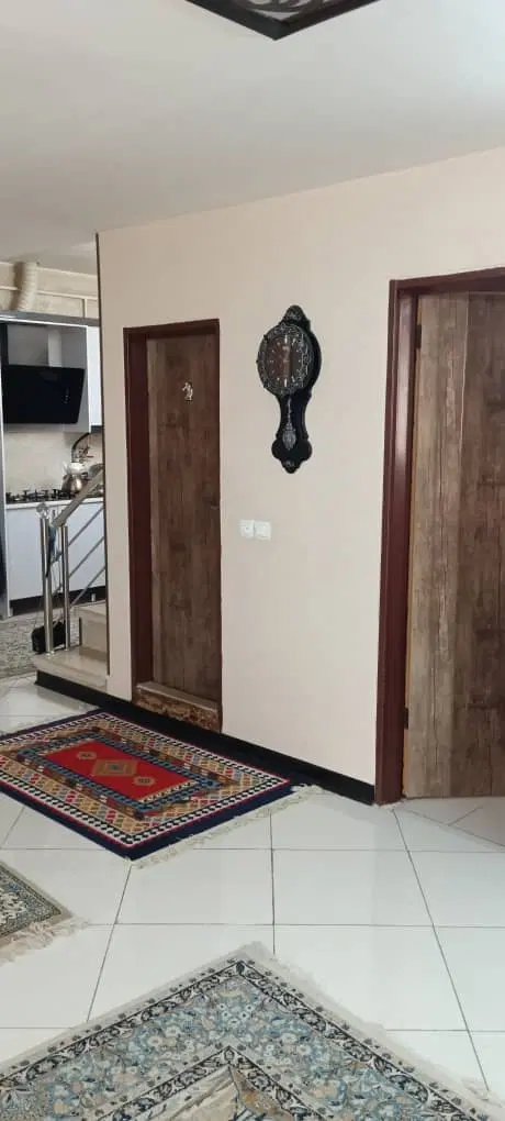 اجاره یک طبقه از ویلایی