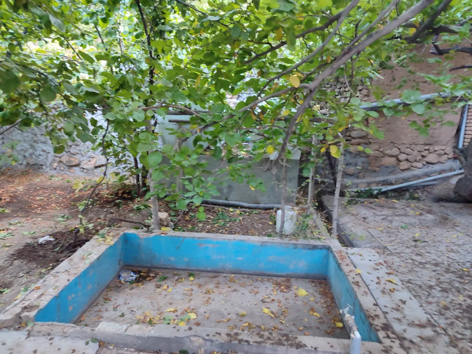 خانه باغ طزرجان