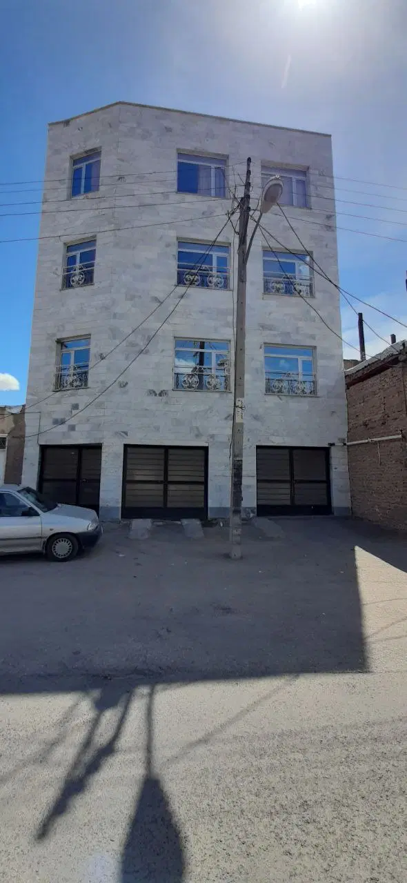 معاوضه با خونه آسانسور دار و یا رهن کامل یکساله