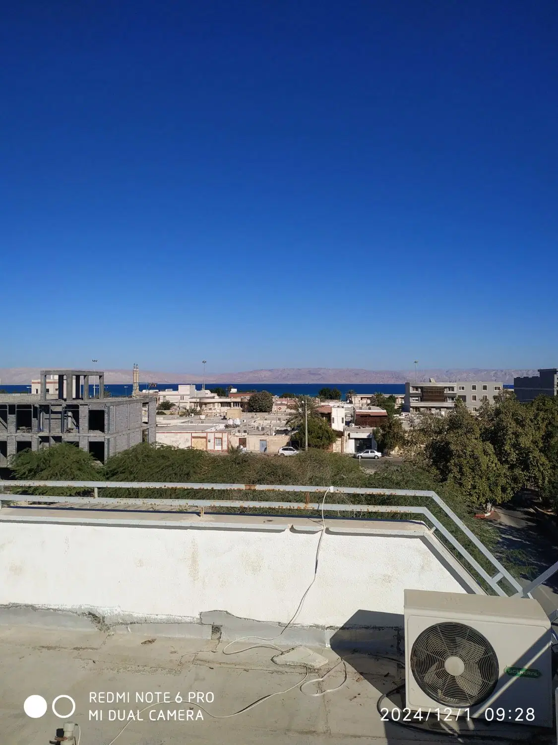 آپارتمان همکف مبله فاز A1