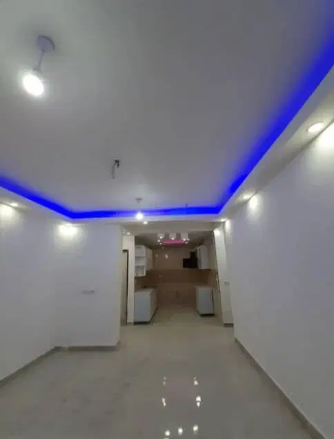 ۷۰ متری سال ساخت ۴۰۲ ، همکف پارکینگ اختصاصی