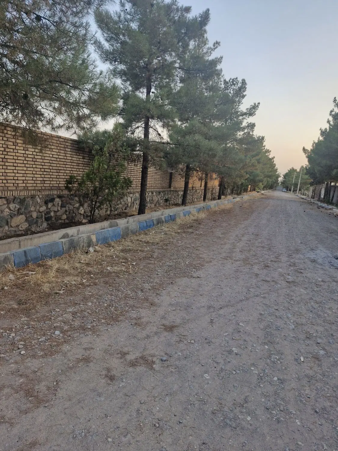 فروش زمین ۳۵۰ متری باغرود