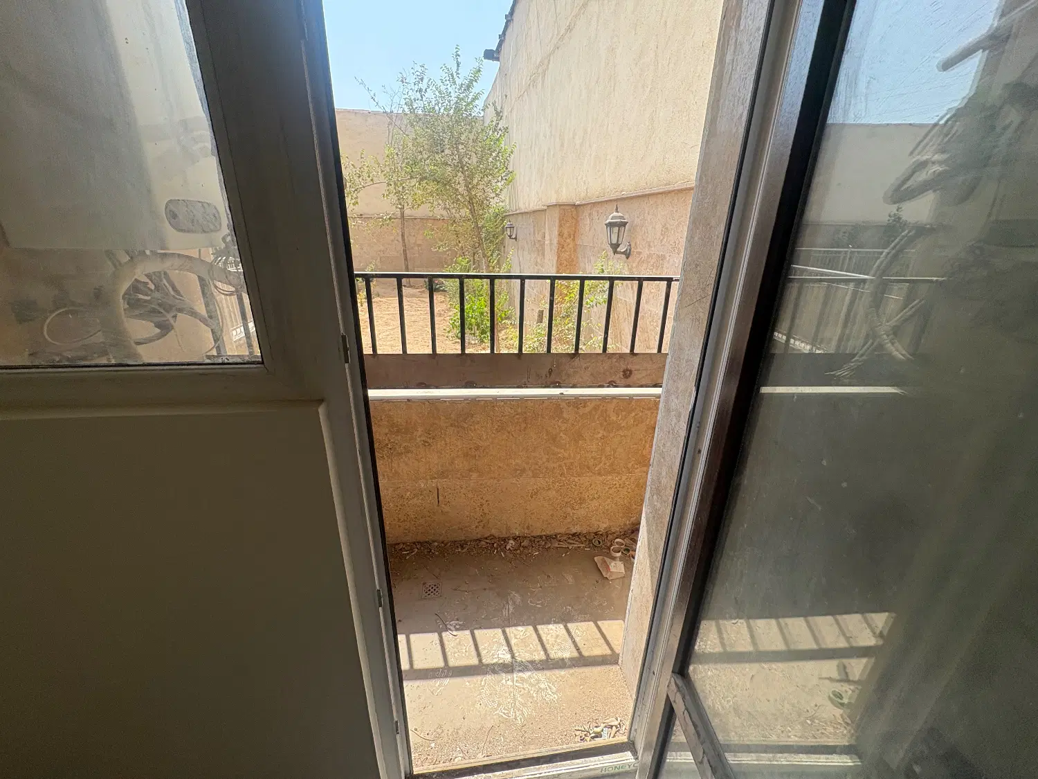 رهن خانه ۱۰۶ متری سه خواب  کلید نخورده