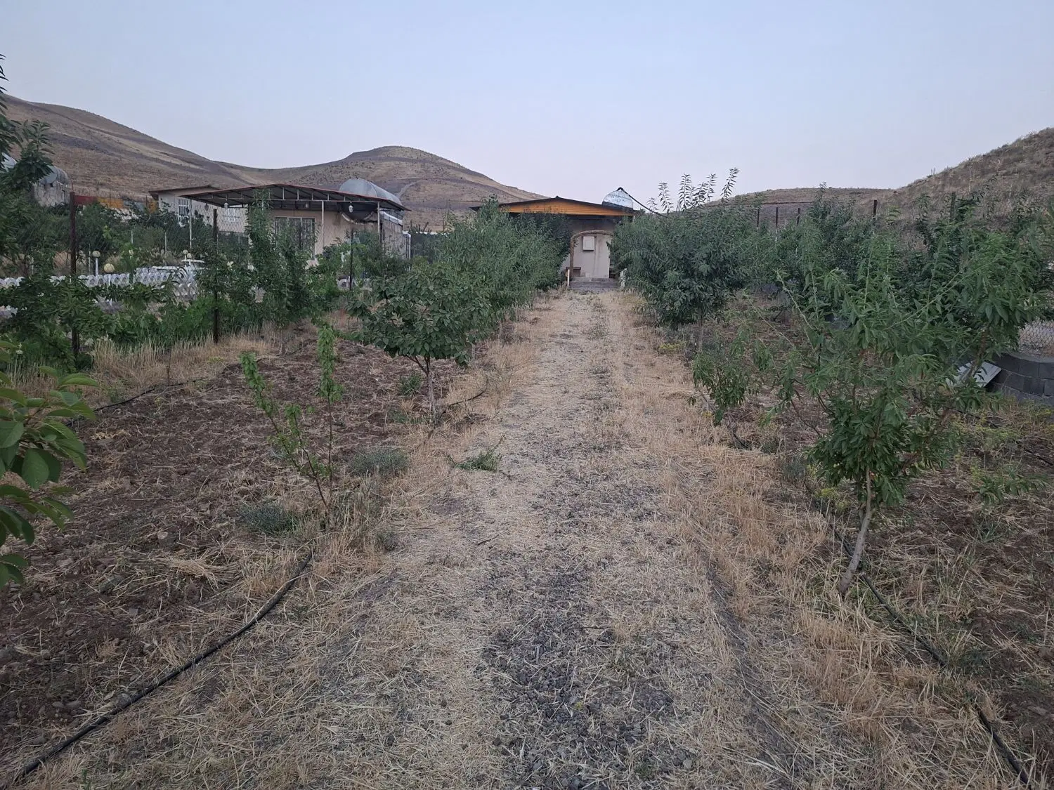 باغ 500 متری .رشتقون.گلسار.