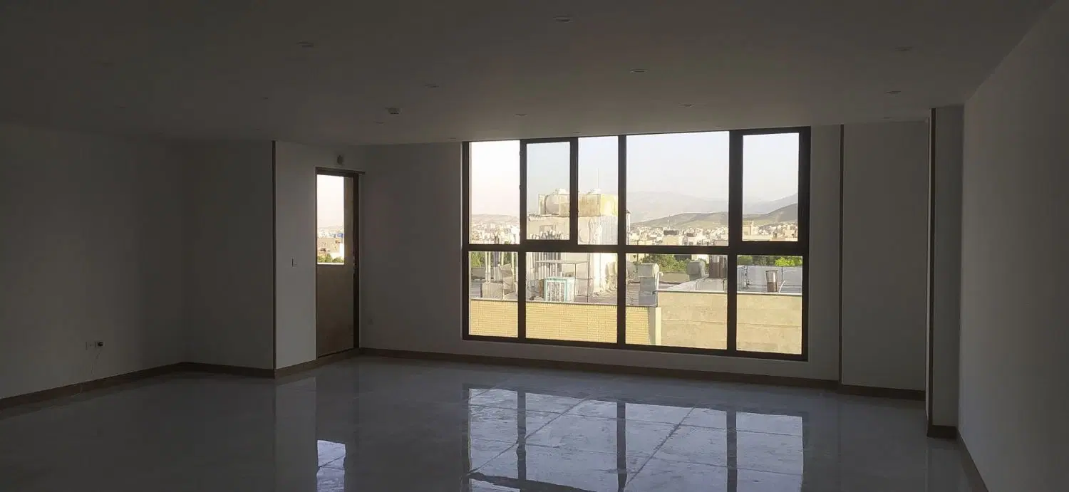 آپارتمان سه خواب تک واحدی