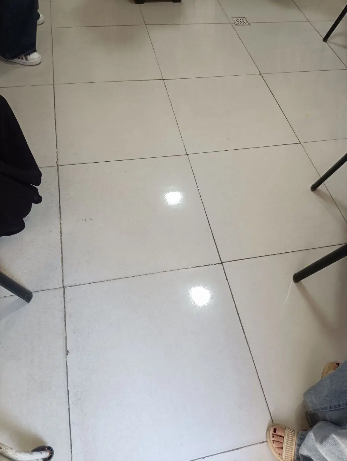 مغازه تجاری آقاجانی بیک