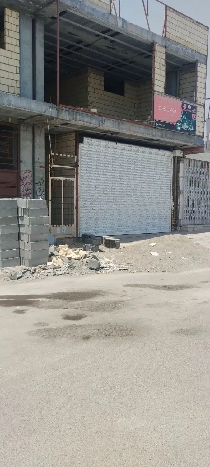 اجاره مغازه ۱۰۰متری نبش فلکه فیض الاسلام منظریه