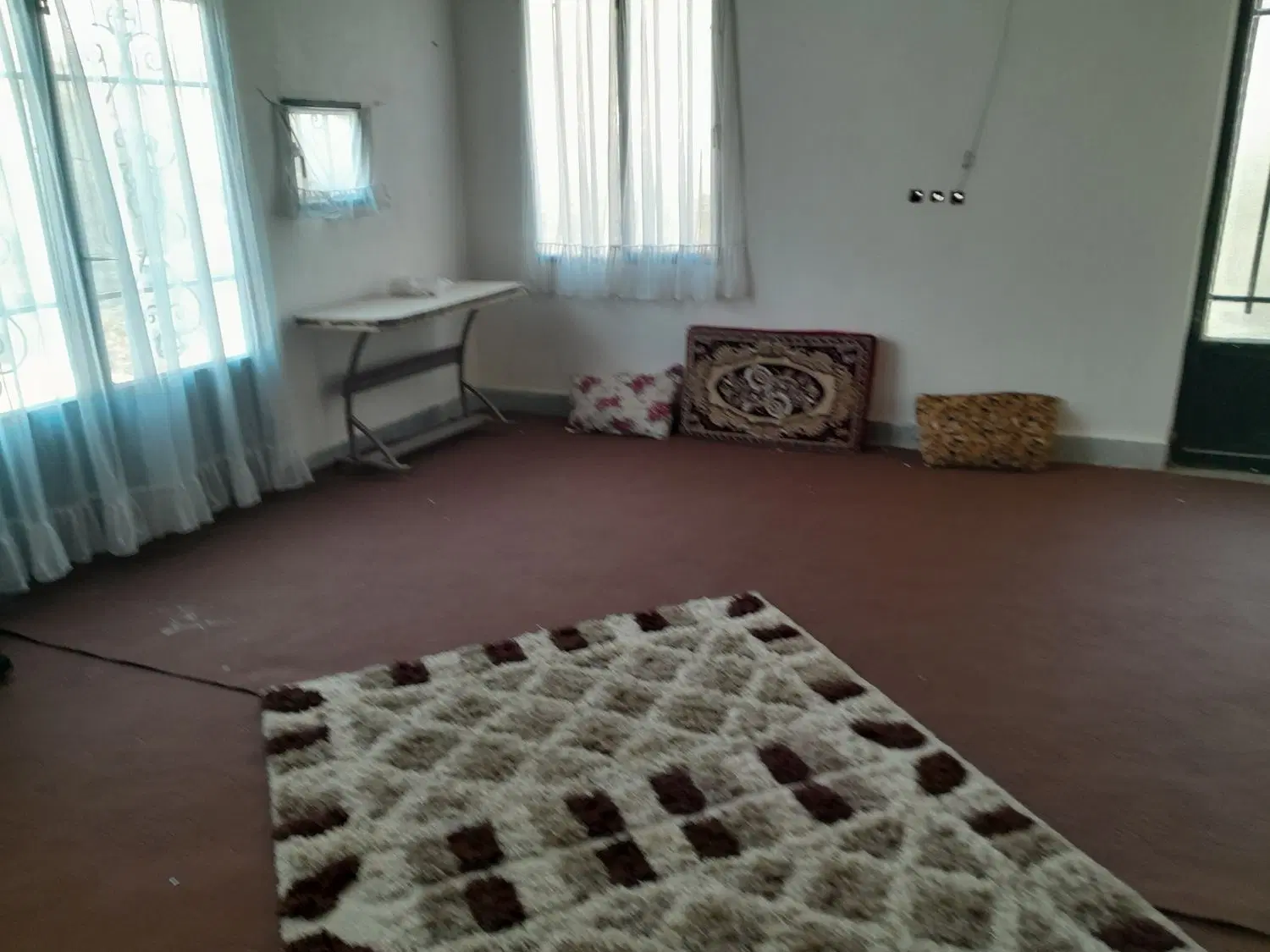 خونه باغ اجاره ای در روستای دره