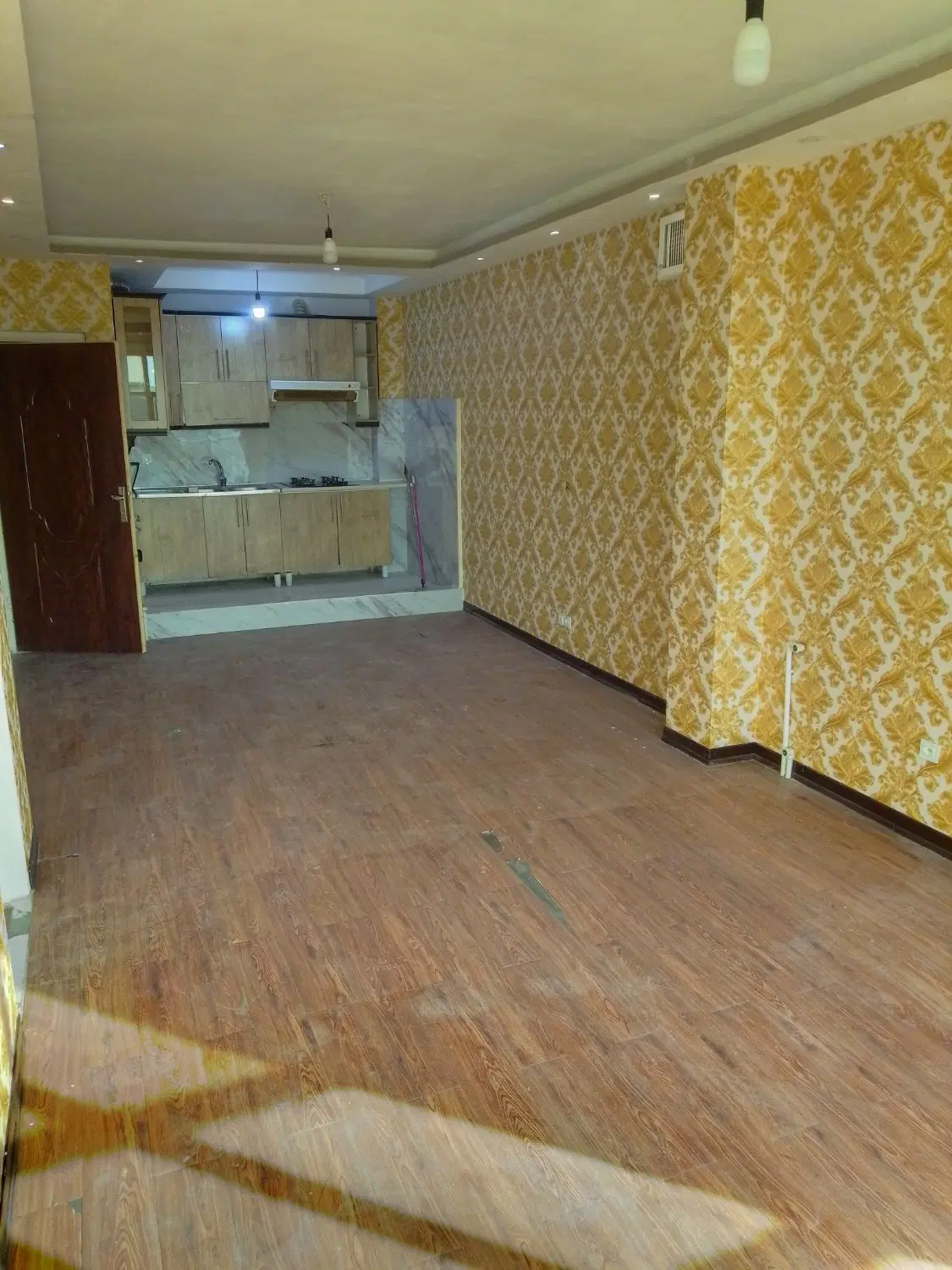 واحد۵۵متری خوش نقش و بازسازی شده