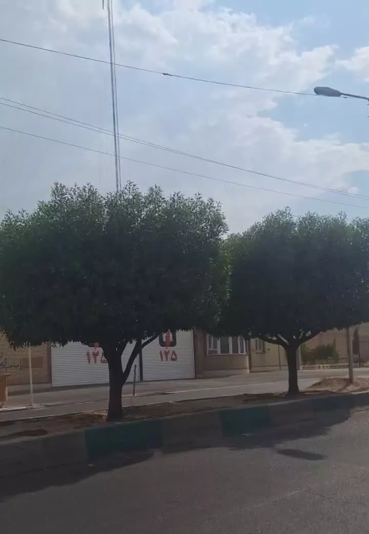 رهن و اجاره منزل واقع در بلوار صاحب الزمان