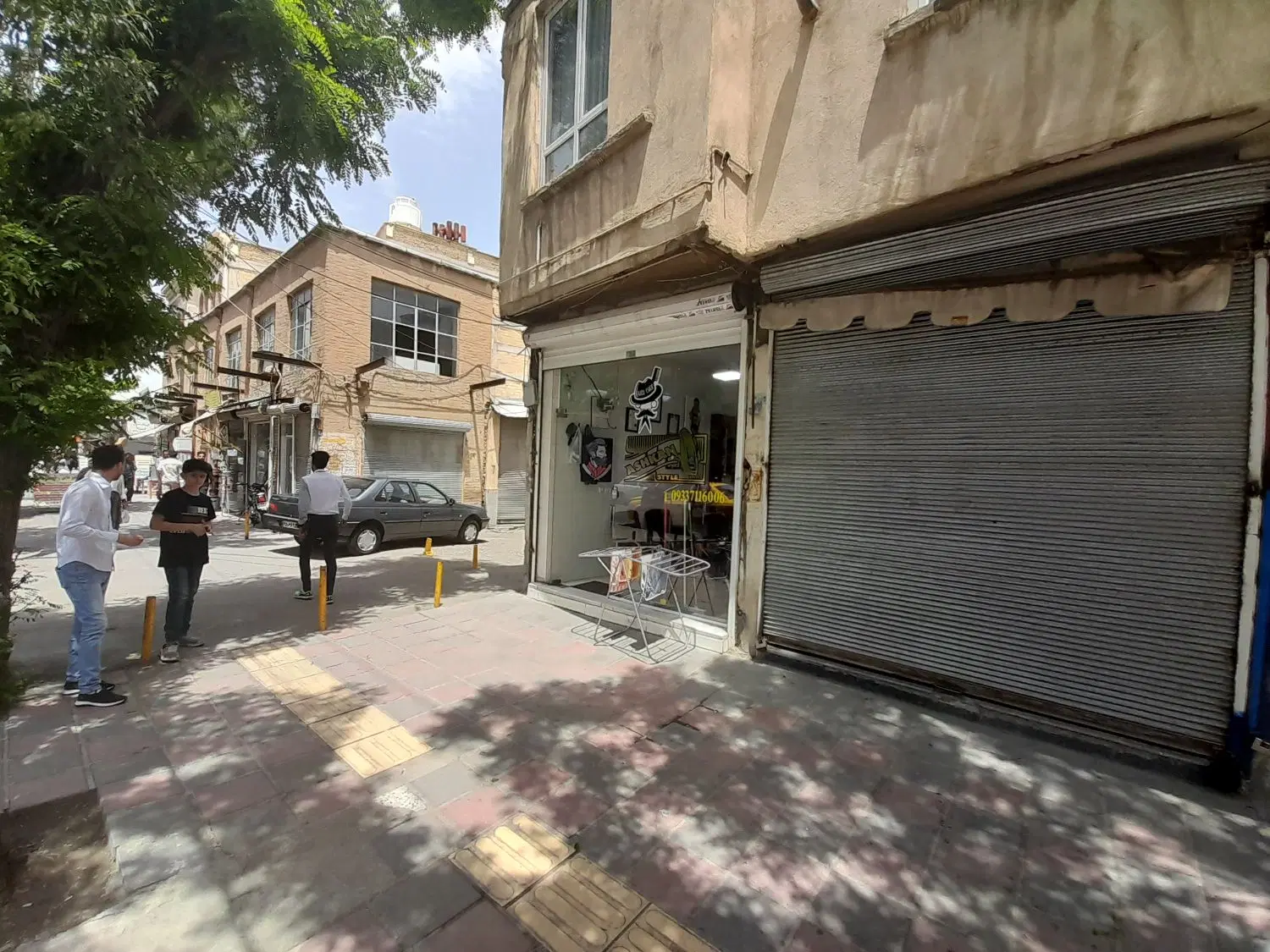 اجاره مغازه خیابان سیروس پاخور وموقعیت عالی