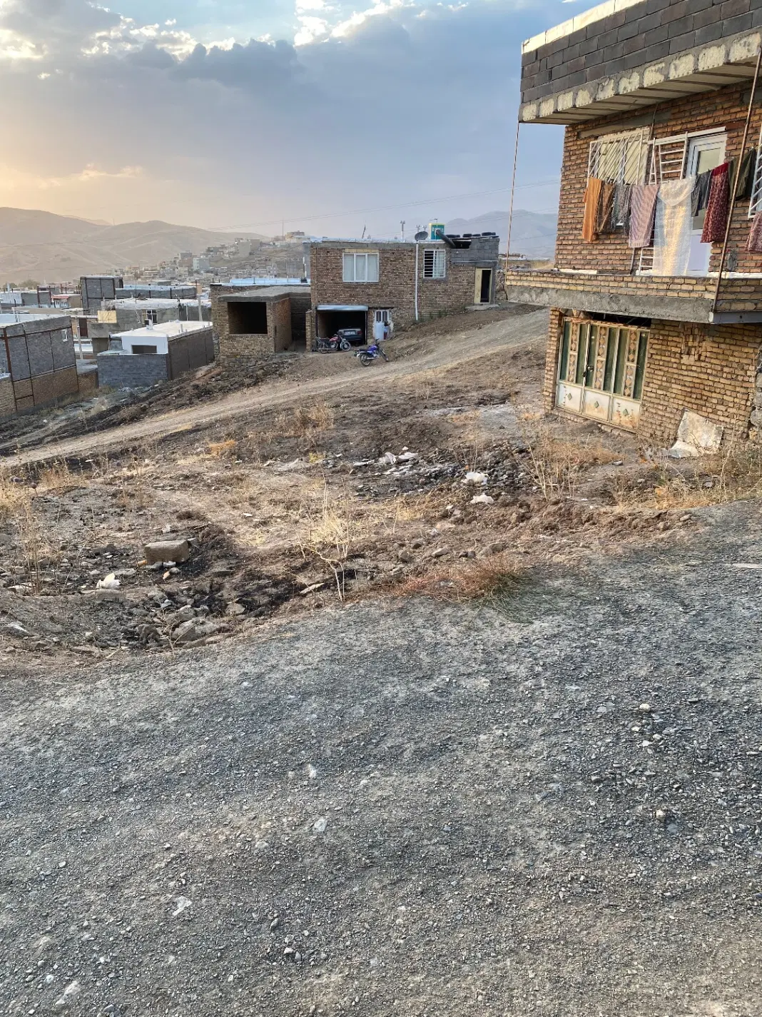 زمین نایسر