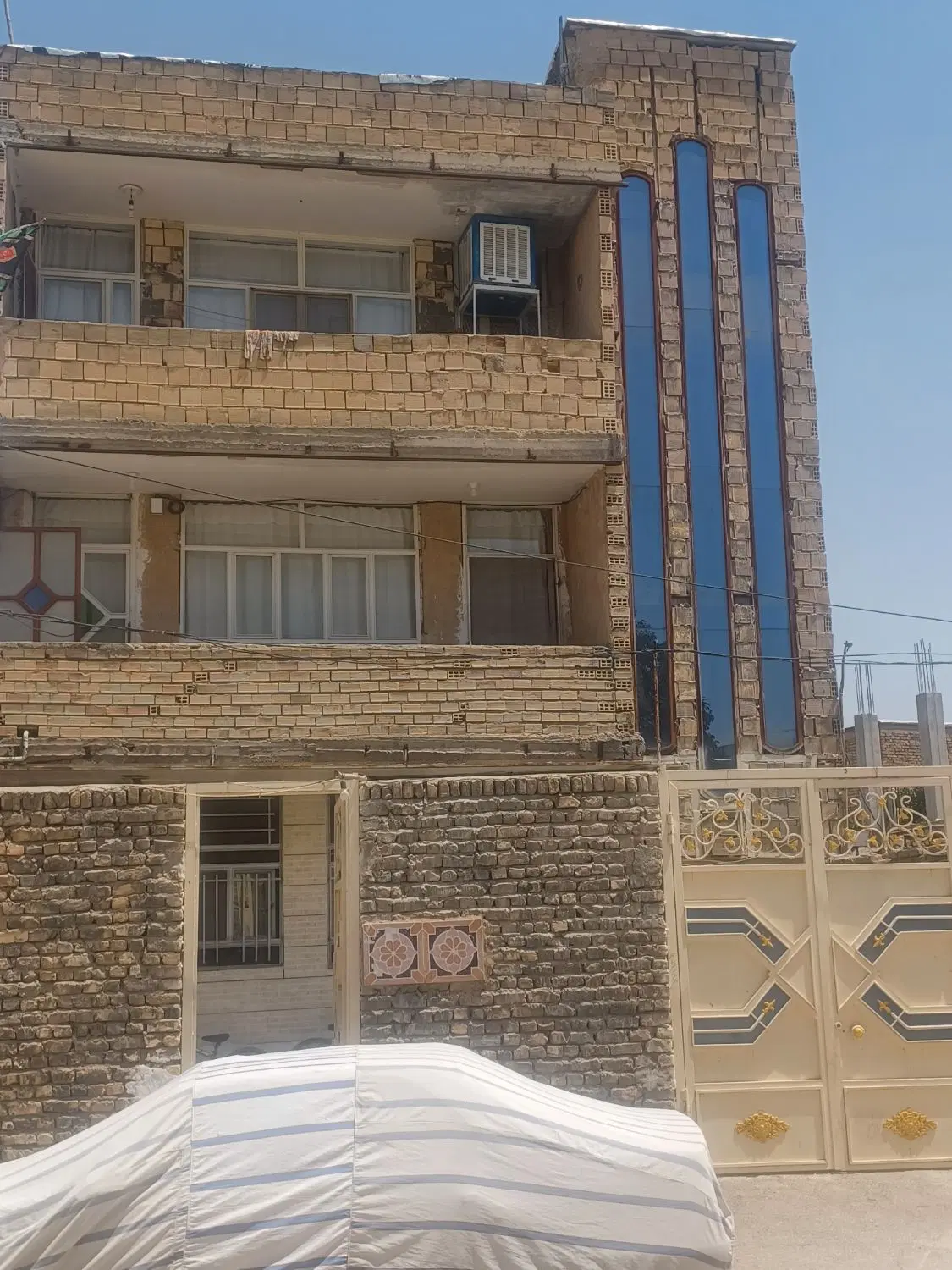 فروش ساختمان سه طبقه