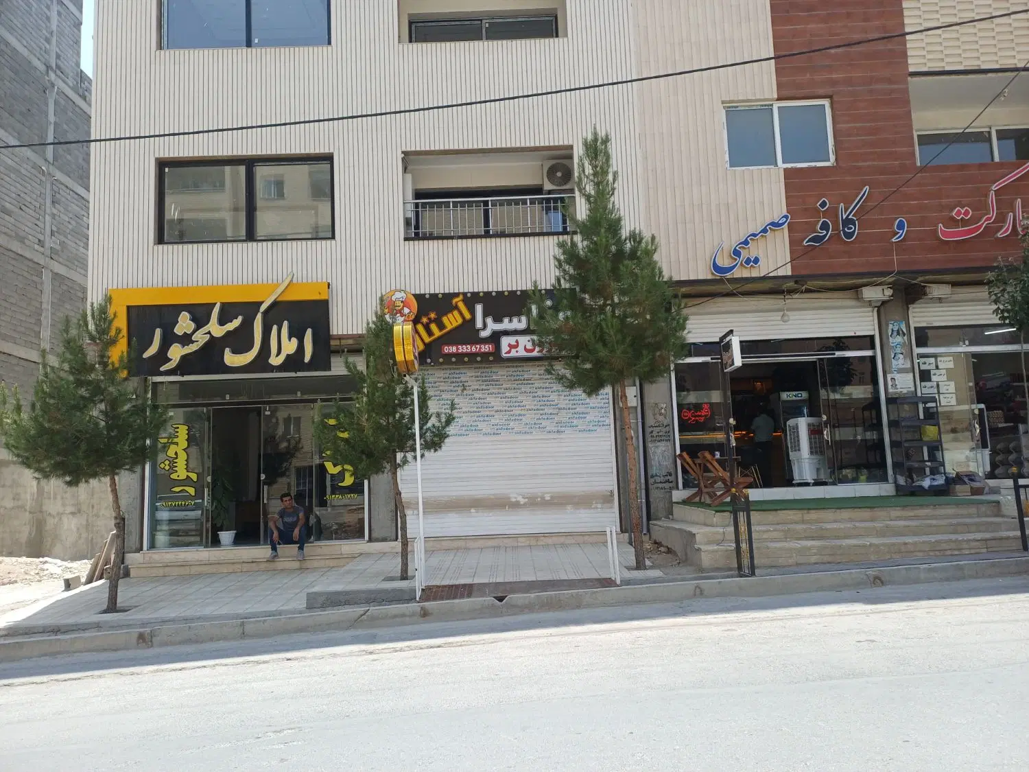 مغازه ۱۴۰ متری