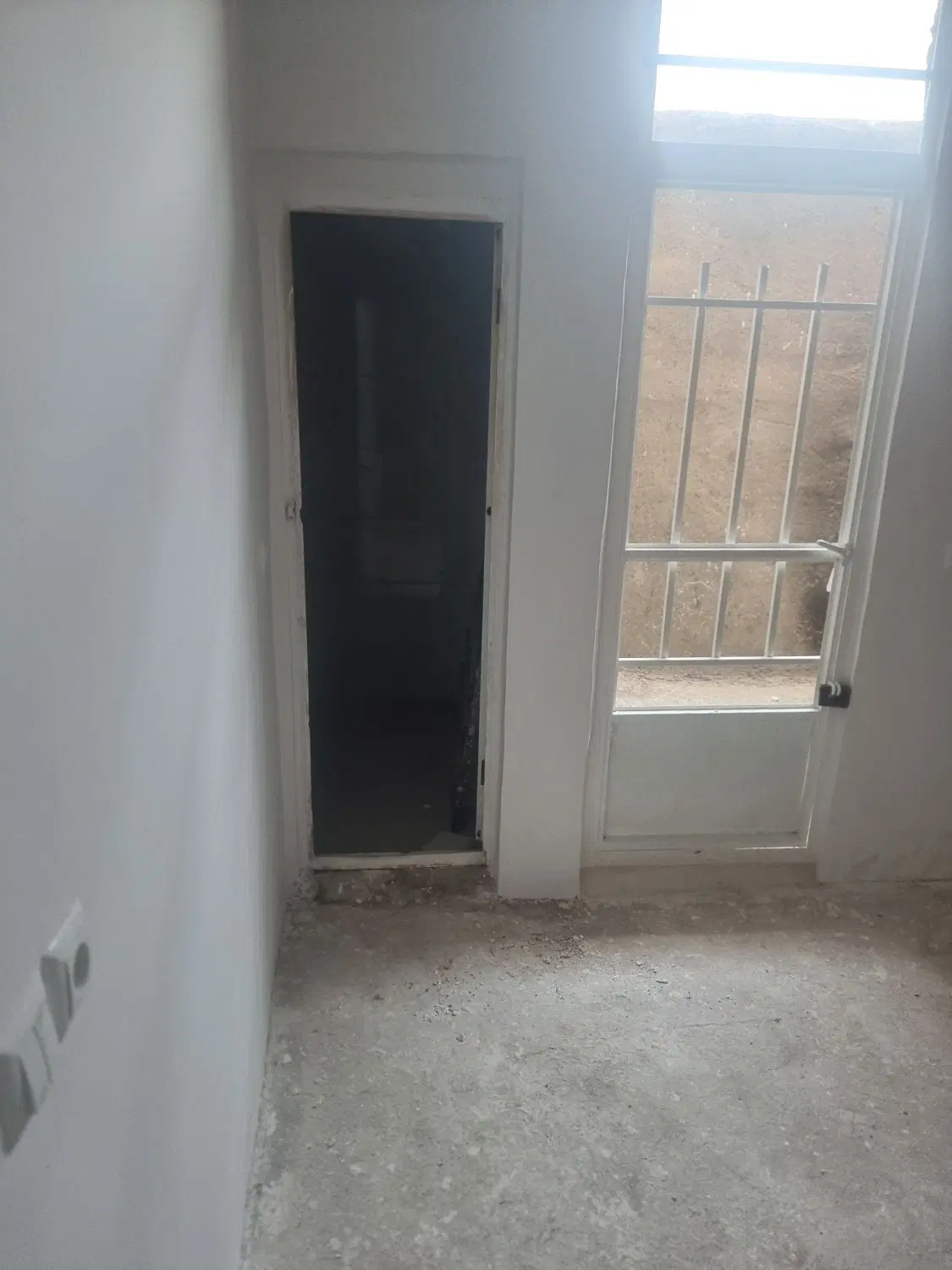 توس ۳۳ کشف نیلوفر ۴ همکف ۱۲۰متری ۳۴۵۰ت