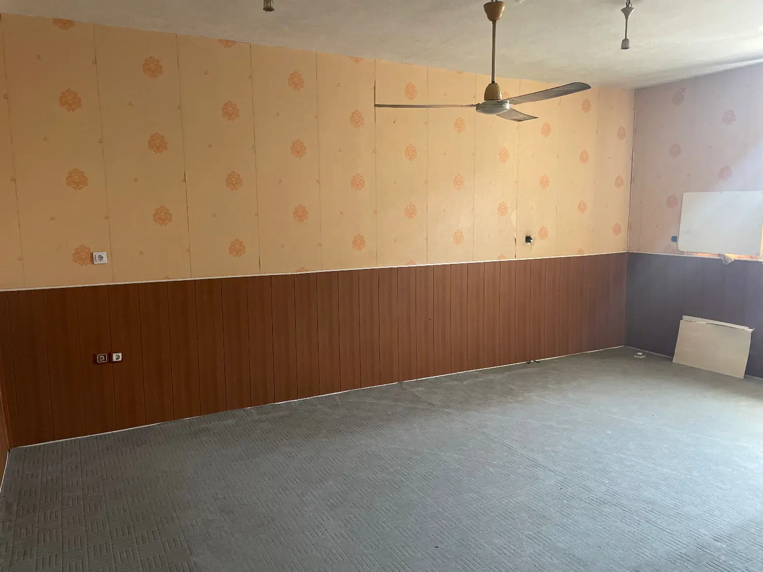 مسکونی همکف دو خوابه خواجه ها