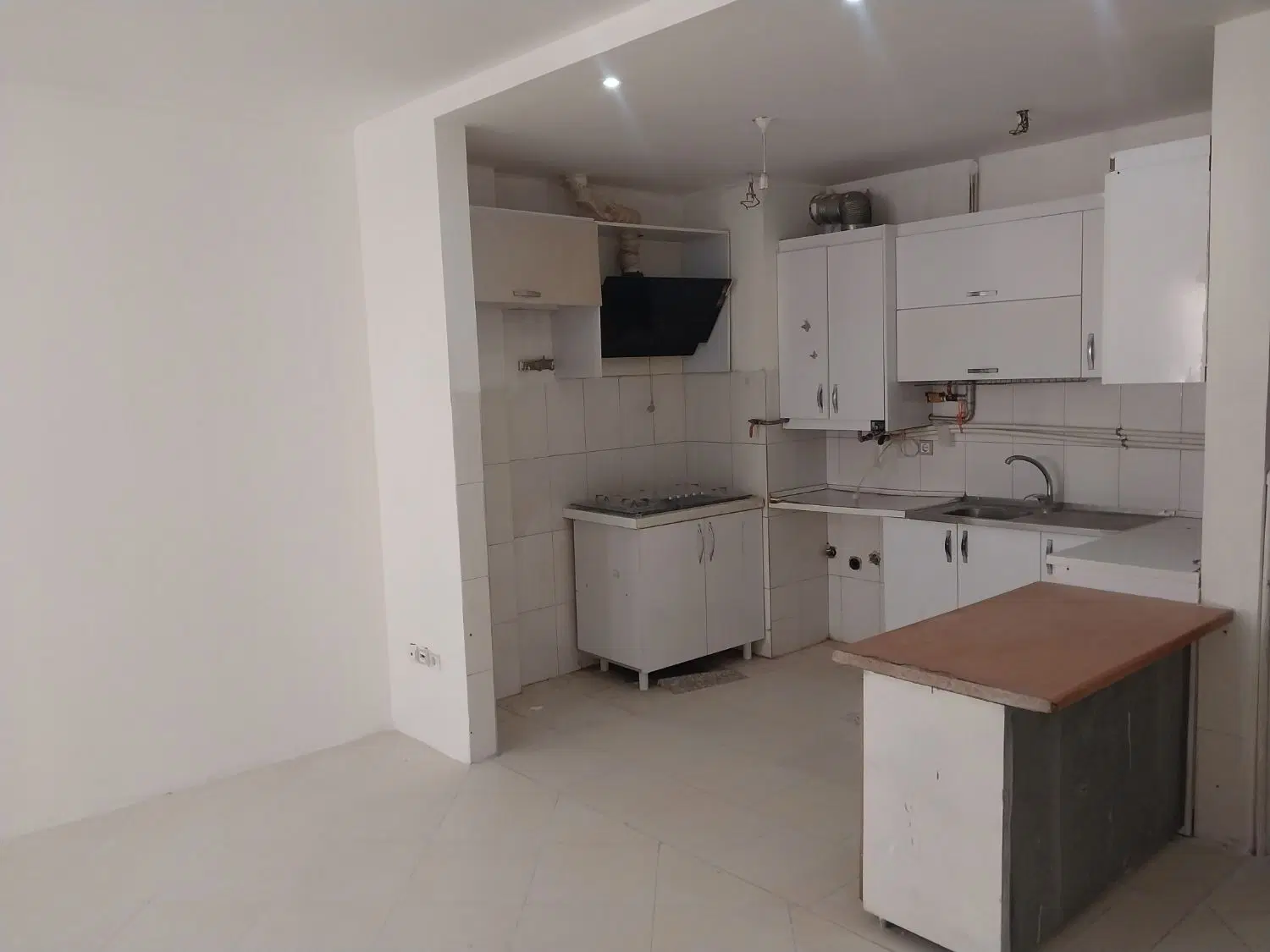 آپارتمان طبقه اول
