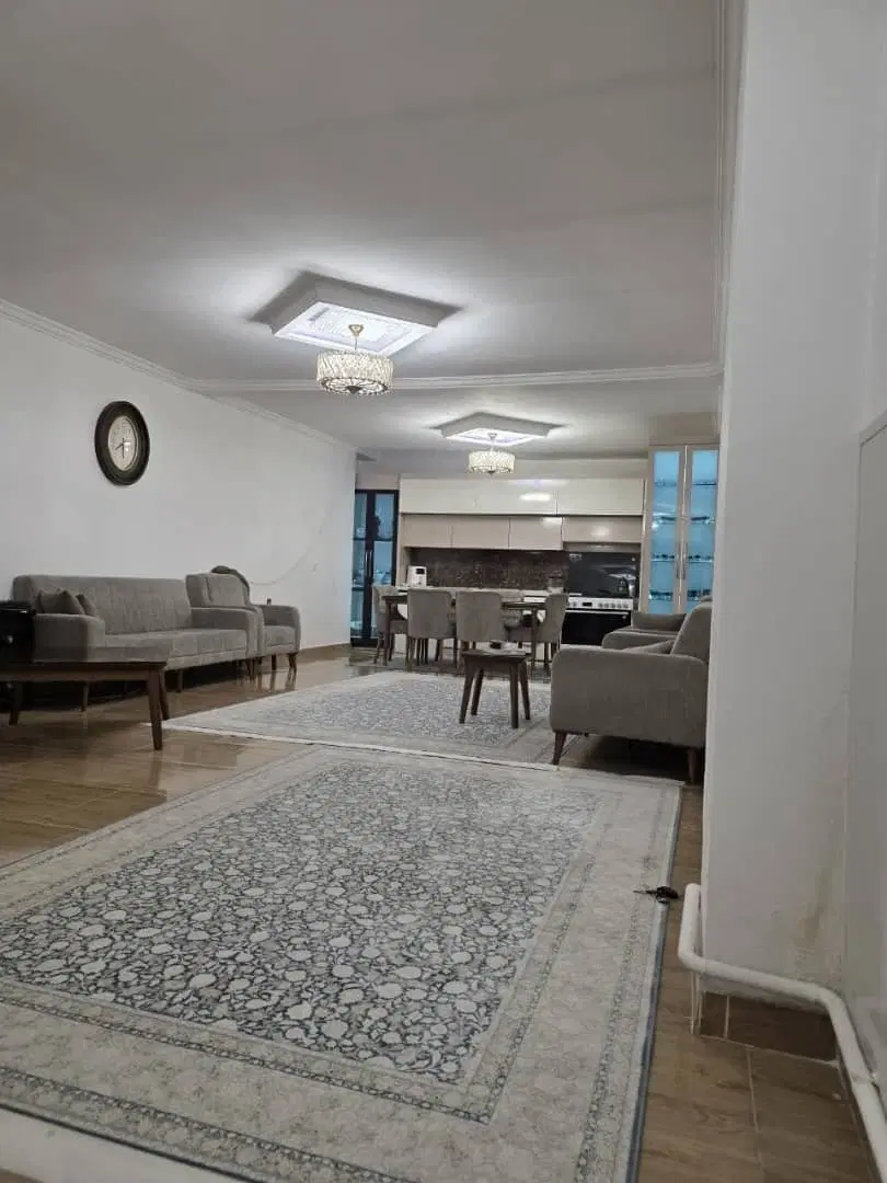 منزل مسکونی دوبلکس  در بر خ  خیابان عرشلو